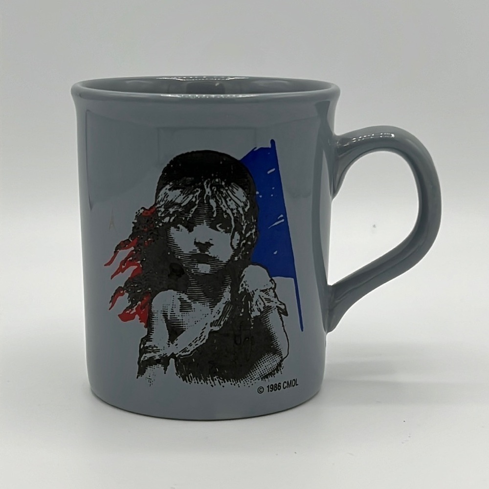 LES MISÉRABLES GRAY COFFEE MUG